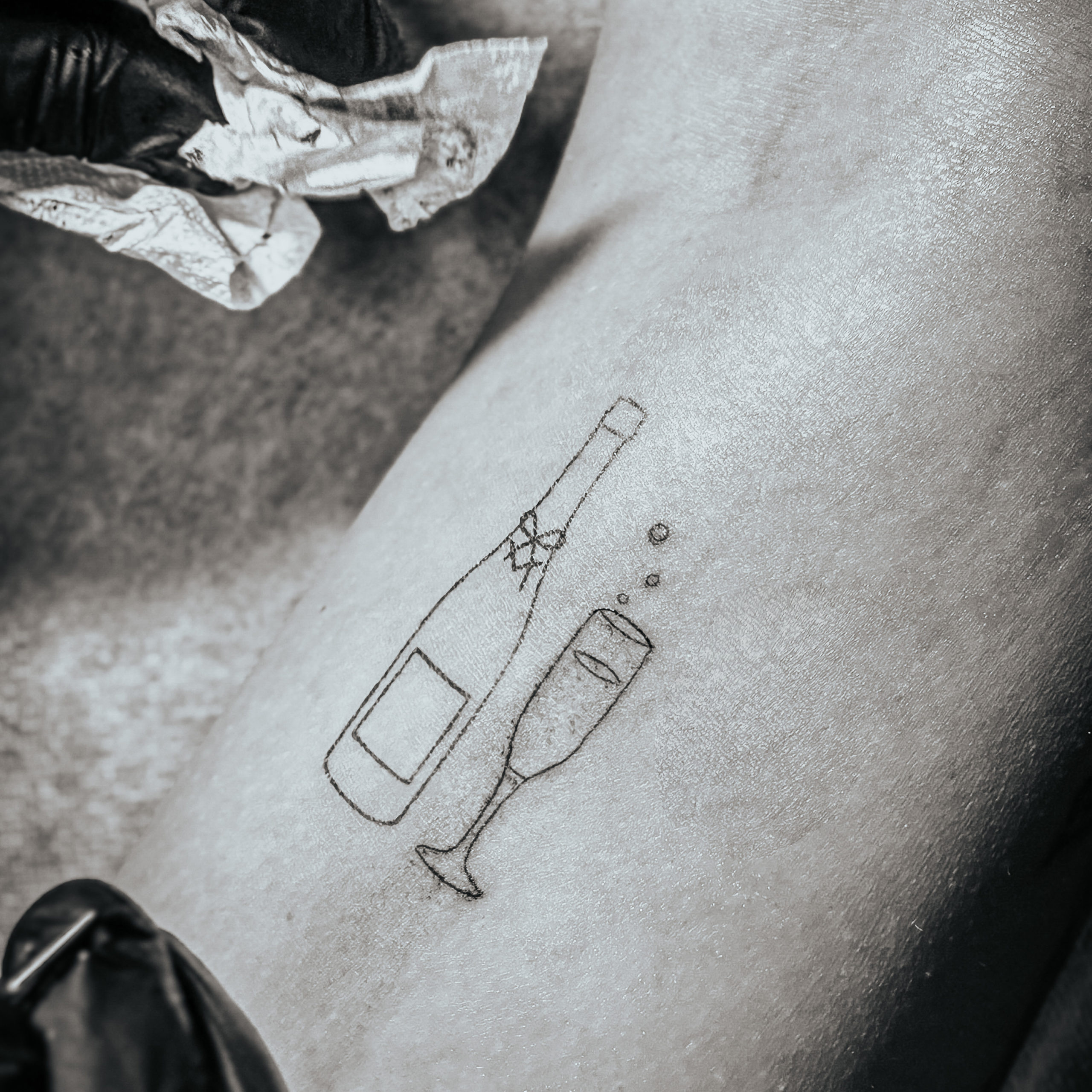 Un tatouage pour deux au Touquet