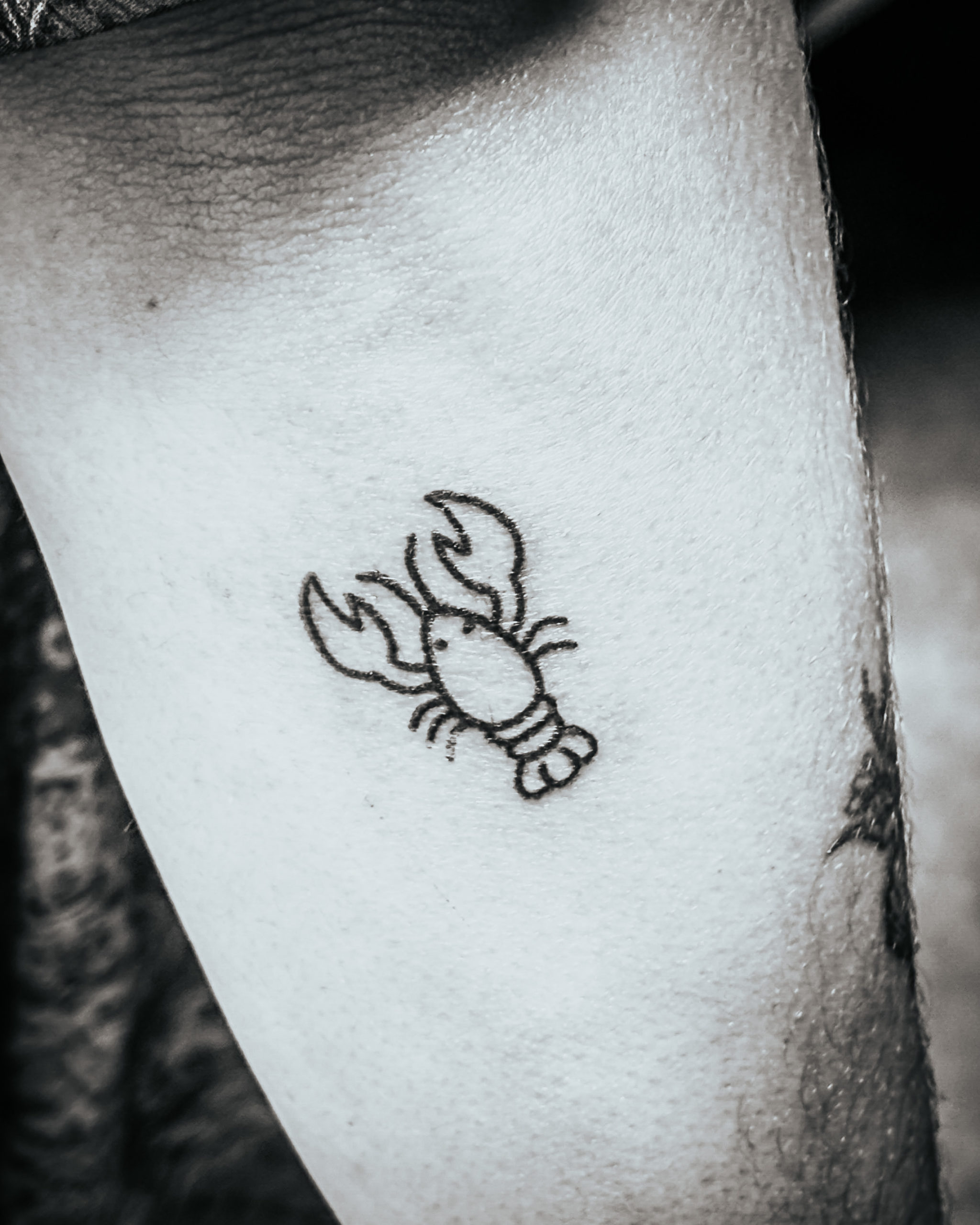 Tatouage en duo entre copines au Touquet
