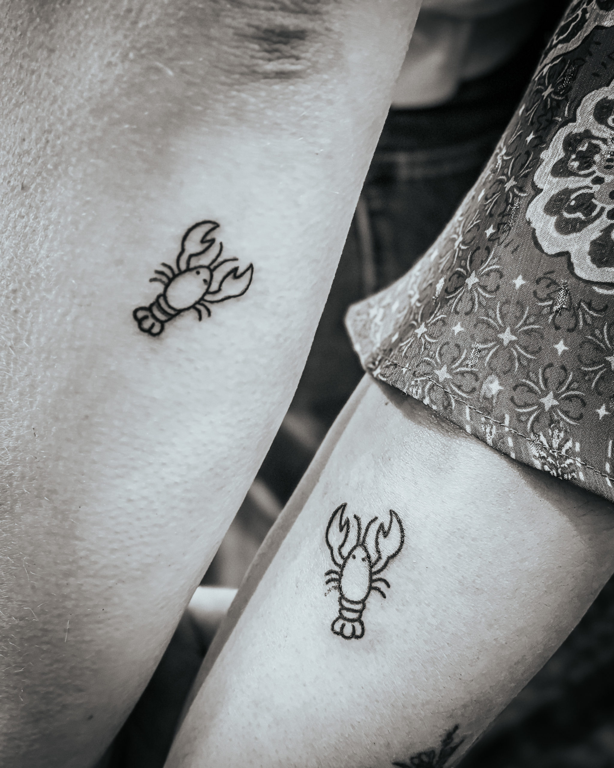 Tatouage en duo entre copines au Touquet