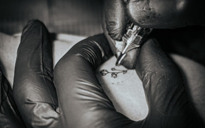 Tatouage féminin au Touquet